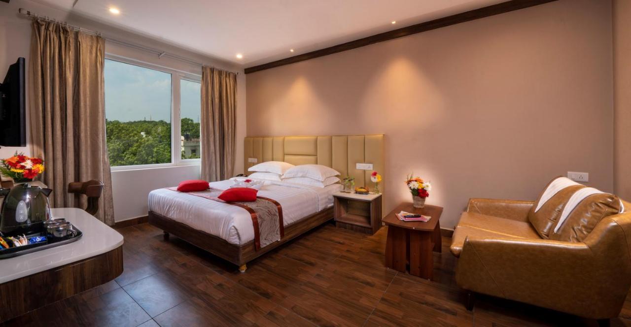 CR Grande by Wyt Hotels Madurai Eksteriør billede